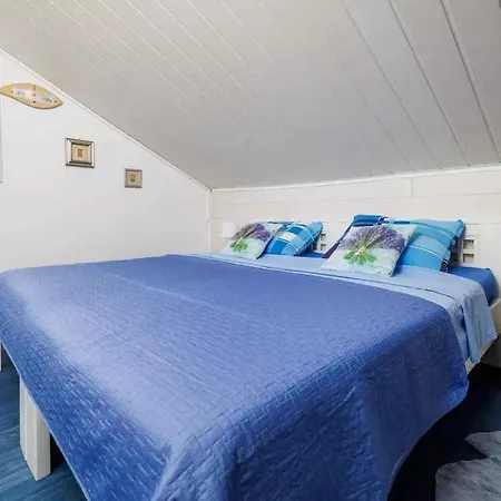 In Crikvenica 53539 Appartement *